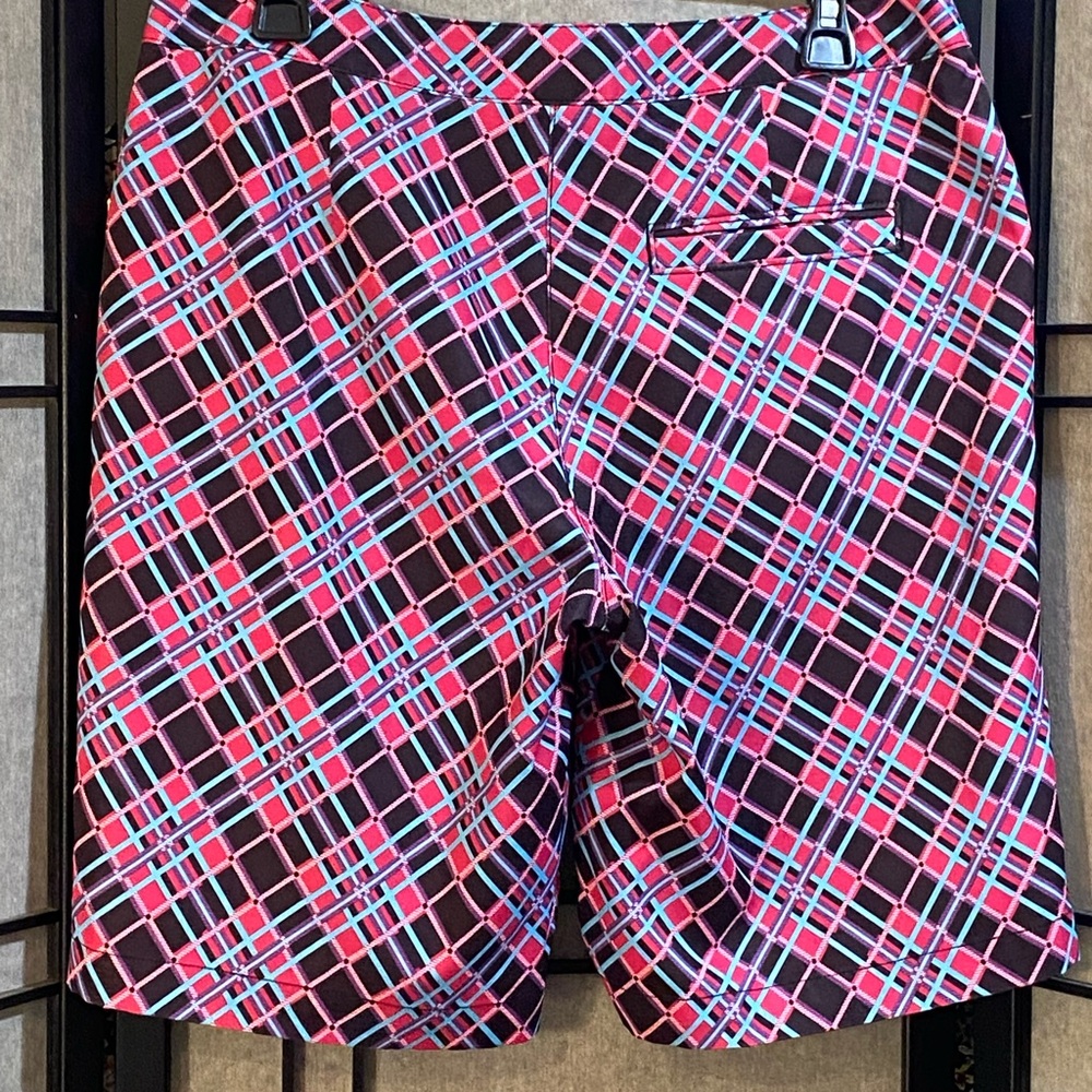 PGA Tour Bermuda Shorts Womens 8 Neon Pink Black Plaid Summer Golf *flaw* - Picture 2 of 7